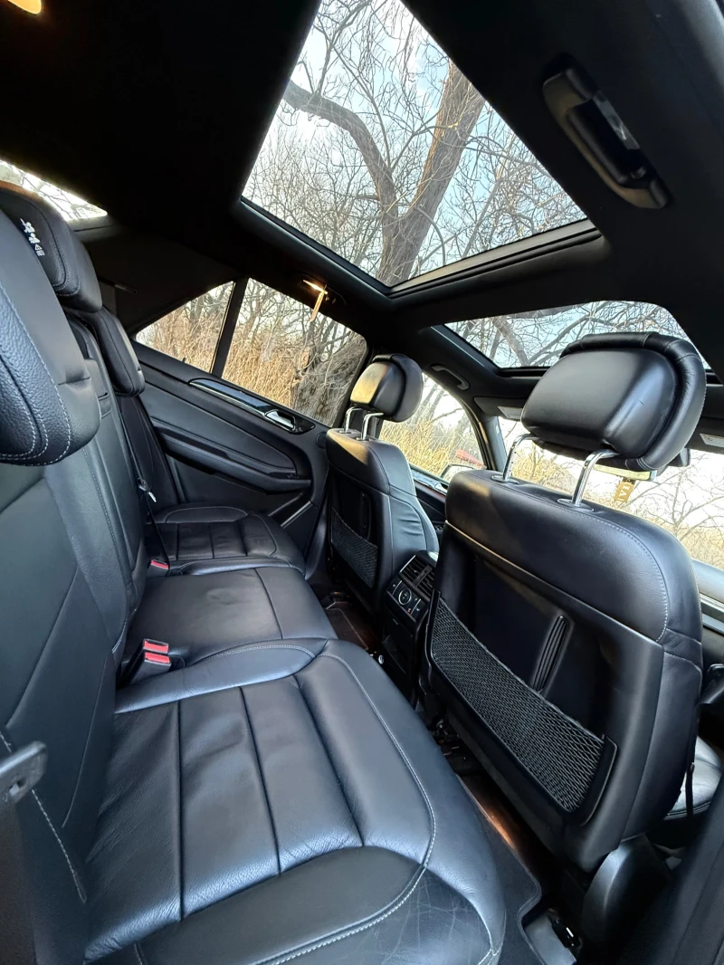 Mercedes-Benz GLE 400 4-Matik* AMG* PANO* 360* ОБДУХВАНЕ* , снимка 15 - Автомобили и джипове - 53405694
