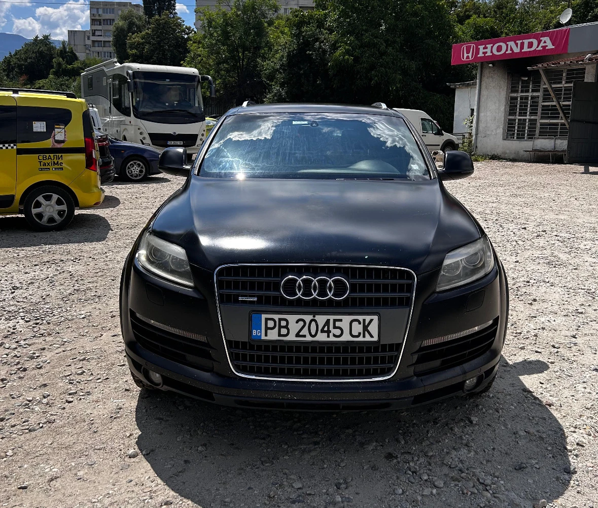 Audi Q7 4.2 ТДИ ПРЕСКОЧИЛИ ВЕРИГИ - [1] 