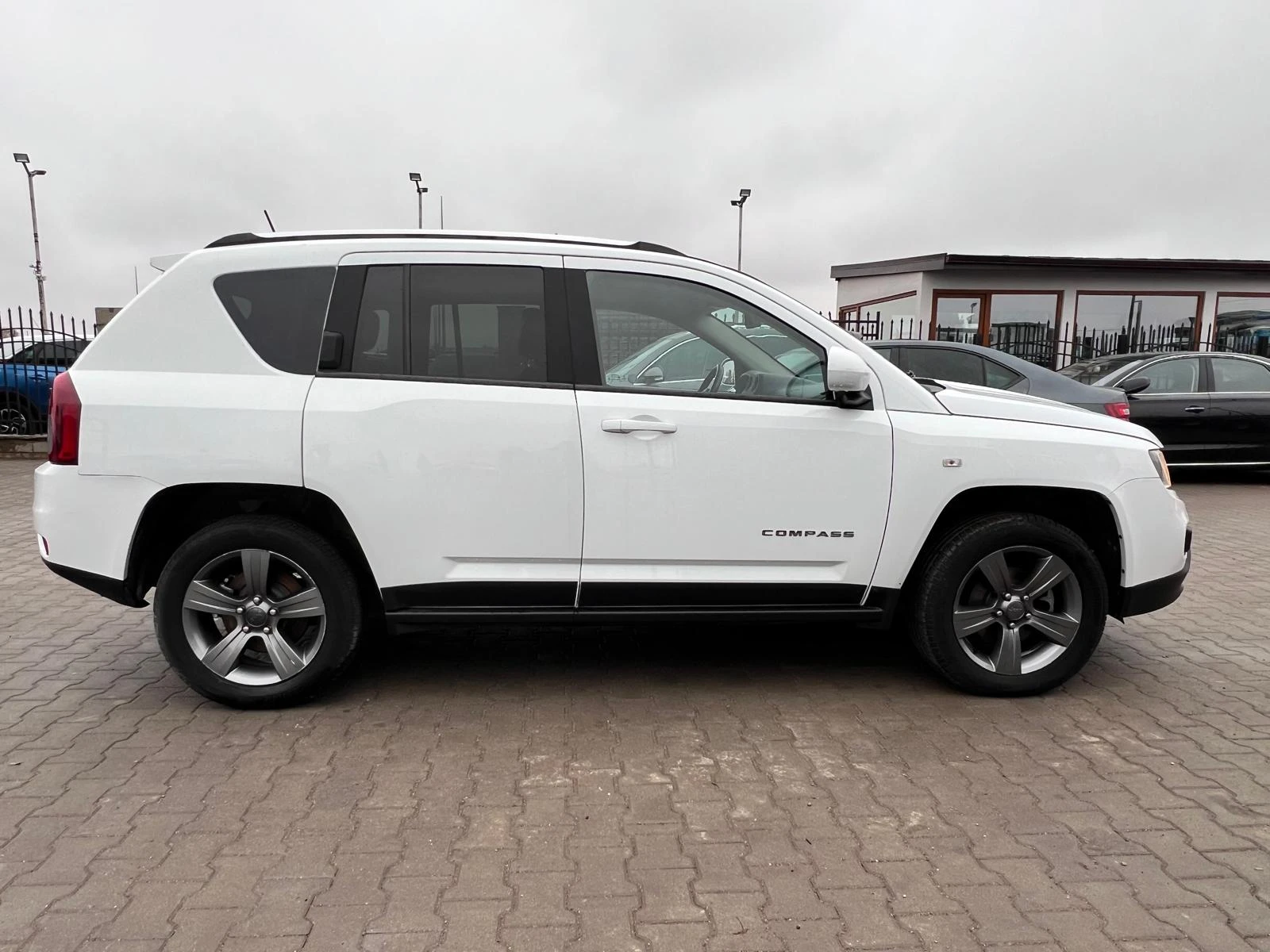 Jeep Compass 2.2D EURO 5B - изображение 6