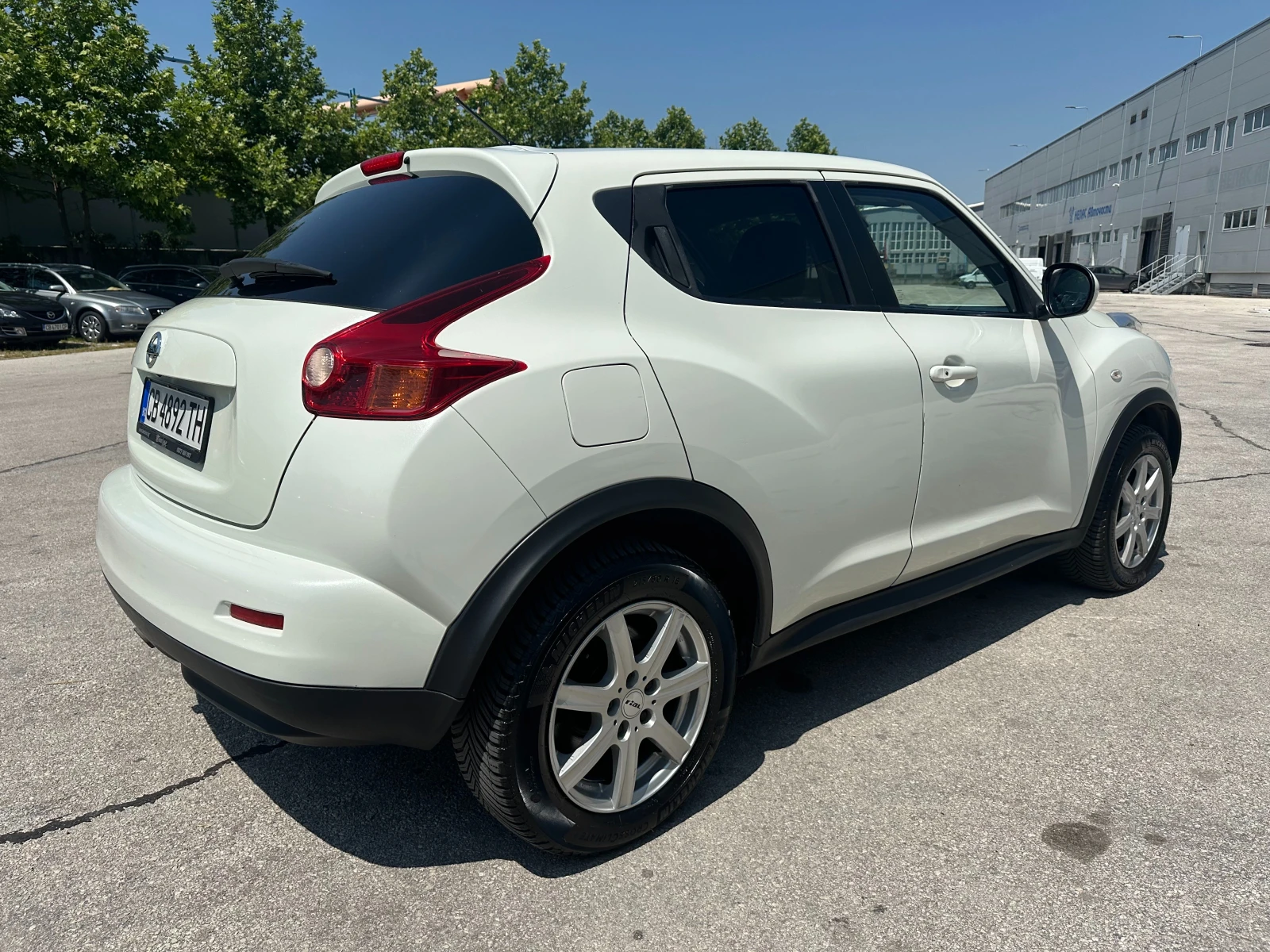 Nissan Juke 1.6i 190 к.с. - изображение 4