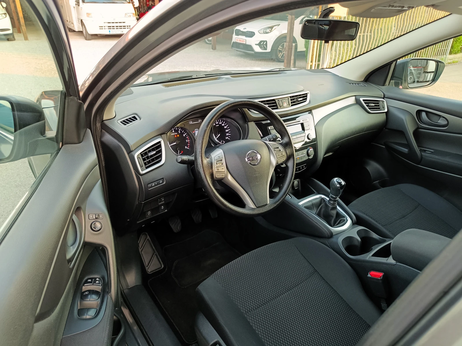 Nissan Qashqai 1.2 DIG-T* Euro 6B* 140 000 км.!!!* НОВ ВНОС*  - изображение 7
