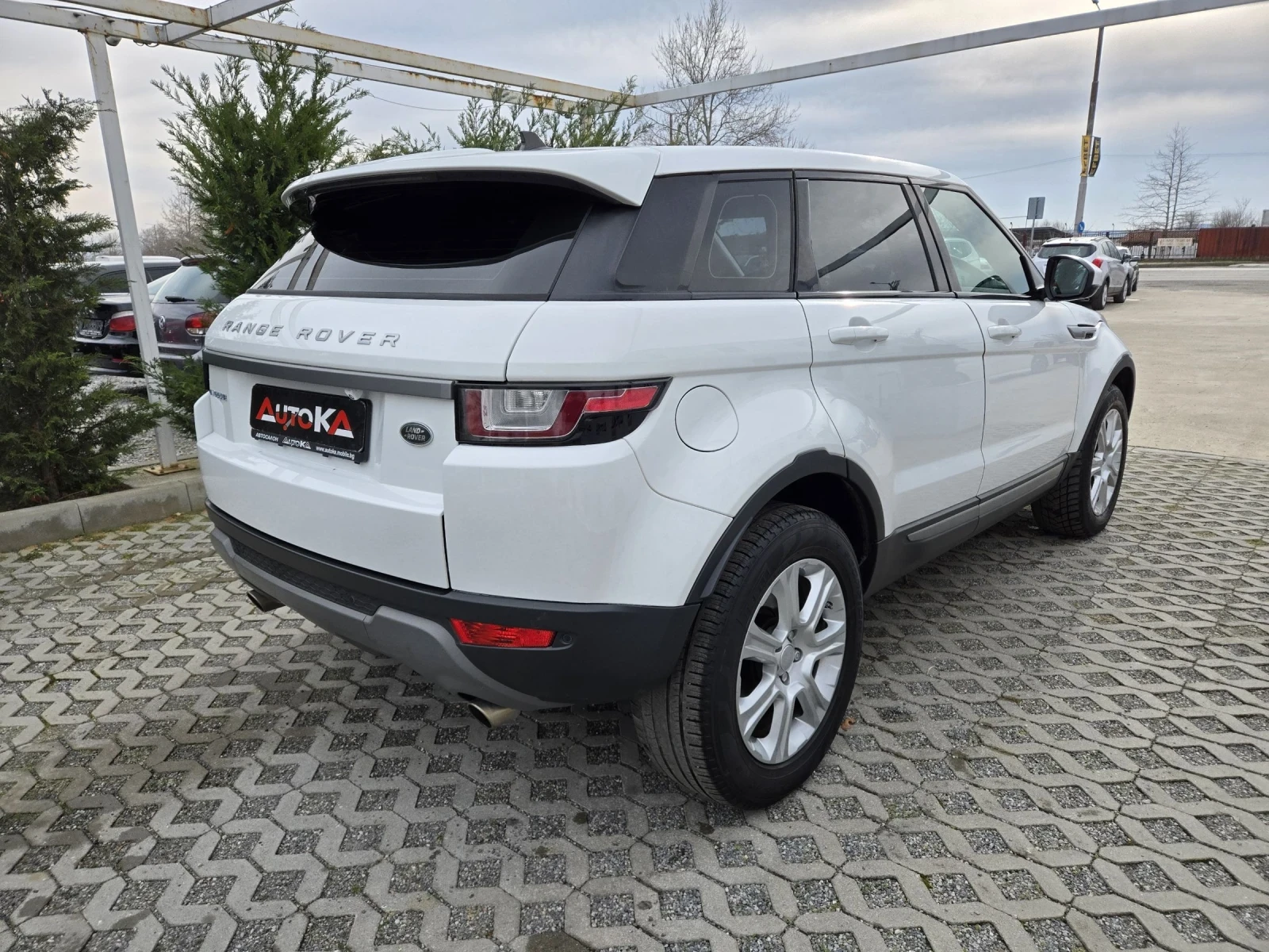 Land Rover Range Rover Evoque 2.2D-150кс= 6СКОРОСТИ= 4Х4= 146.000км= ОБСЛУЖЕН - изображение 3