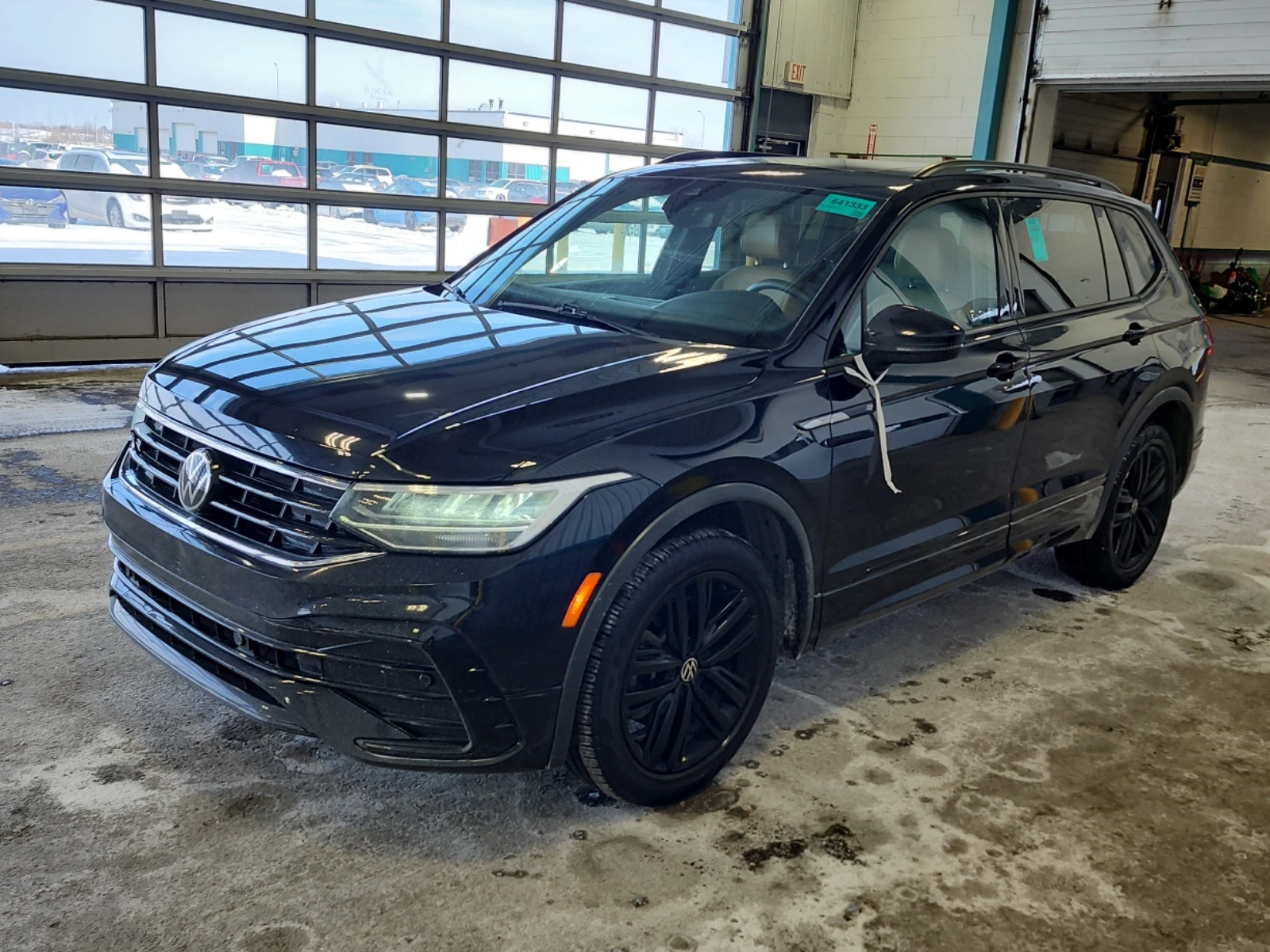 VW Tiguan R LINE BLACK EDITION* * CARFAX * * ���� ������ * * | Mobile.bg � ����������� 1