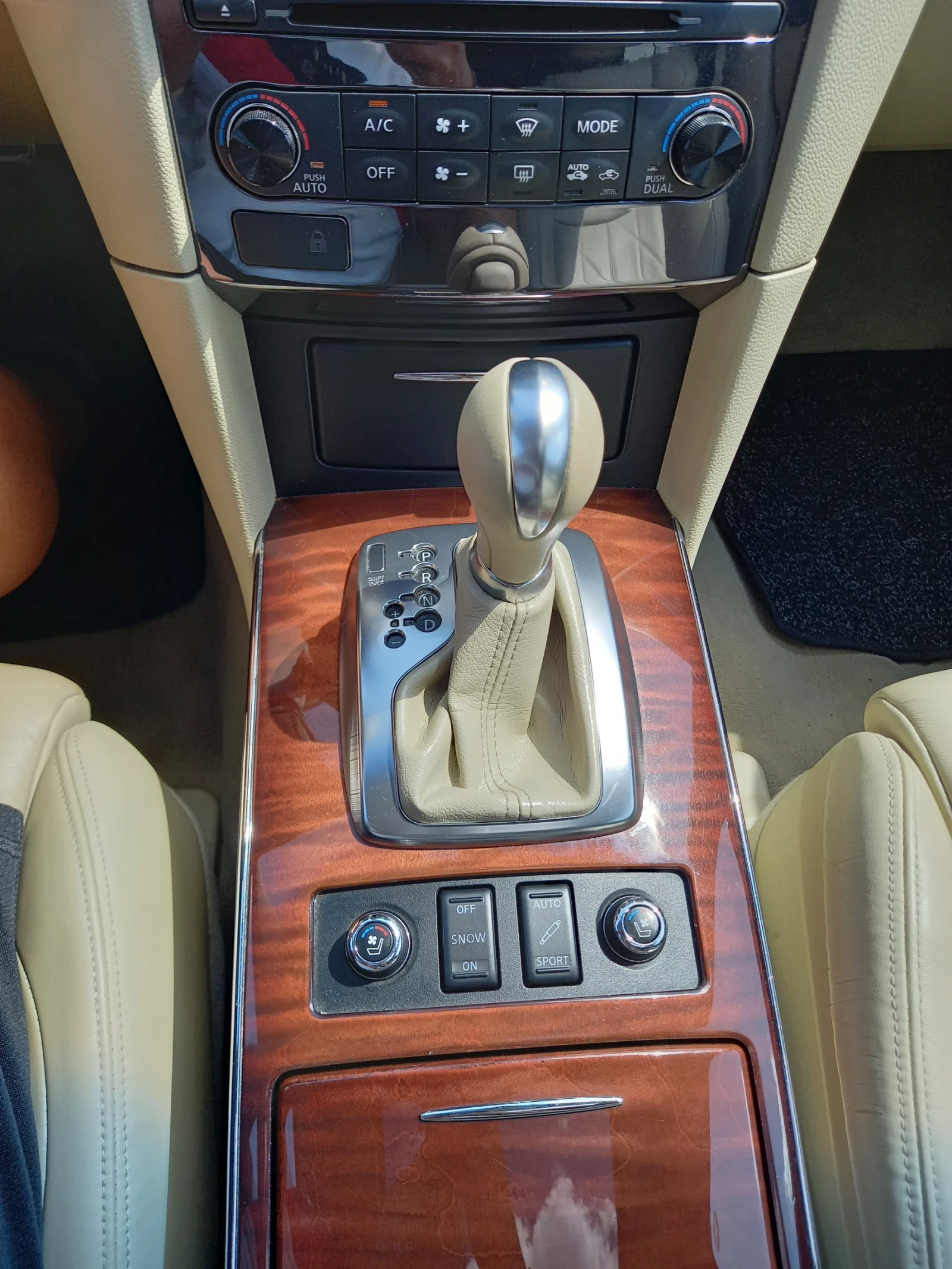 Infiniti Fx 50 S V8 390k.s. Газ, снимка 9 - Автомобили и джипове - 54175226