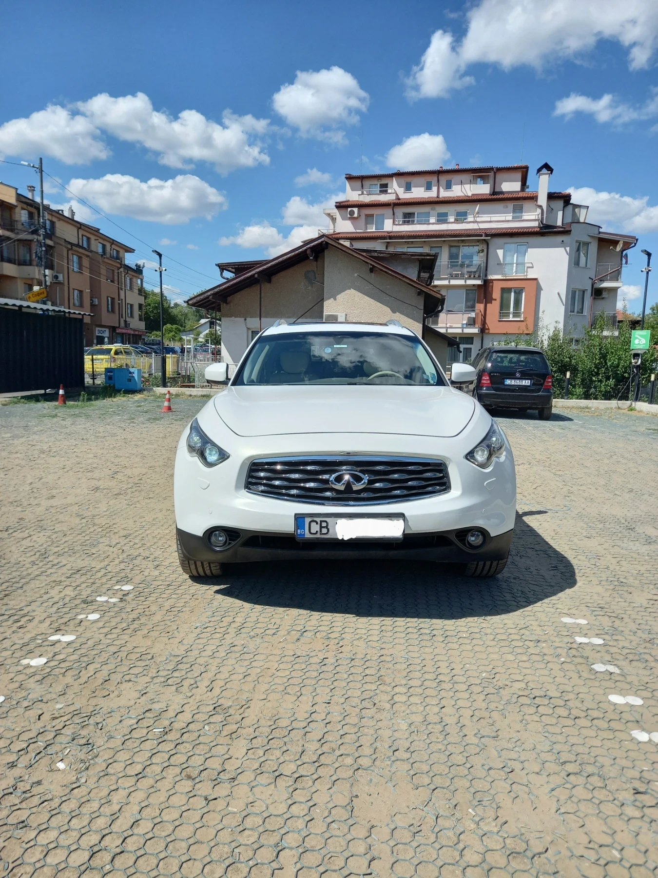 Infiniti Fx 50 S V8 390k.s. Газ, снимка 6 - Автомобили и джипове - 54175226