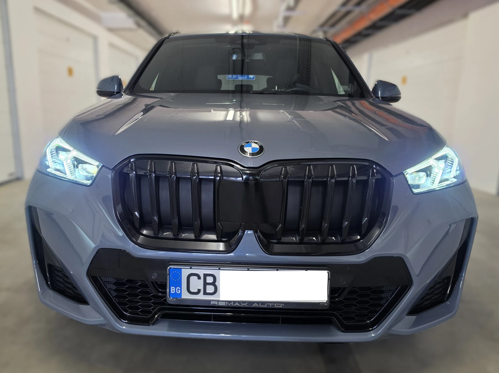 BMW X1 23d X-Drive M, Pano, HARMAN KARDON, LED, снимка 2 - Автомобили и джипове - 54792750