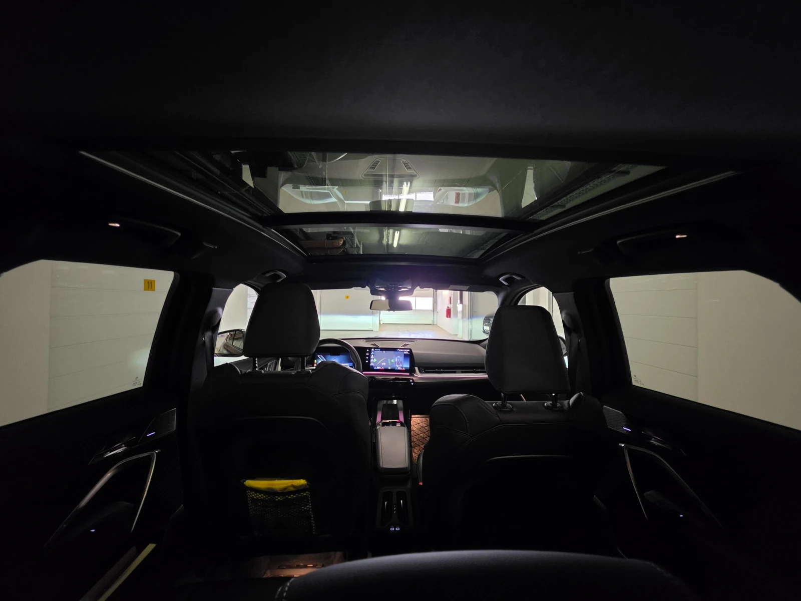 BMW X1 23d X-Drive M, Pano, HARMAN KARDON, LED, снимка 12 - Автомобили и джипове - 54792750