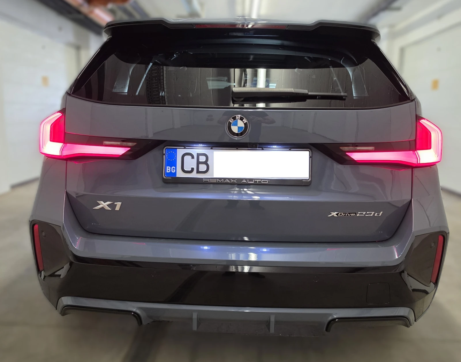 BMW X1 23d X-Drive M, Pano, HARMAN KARDON, LED, снимка 5 - Автомобили и джипове - 54792750
