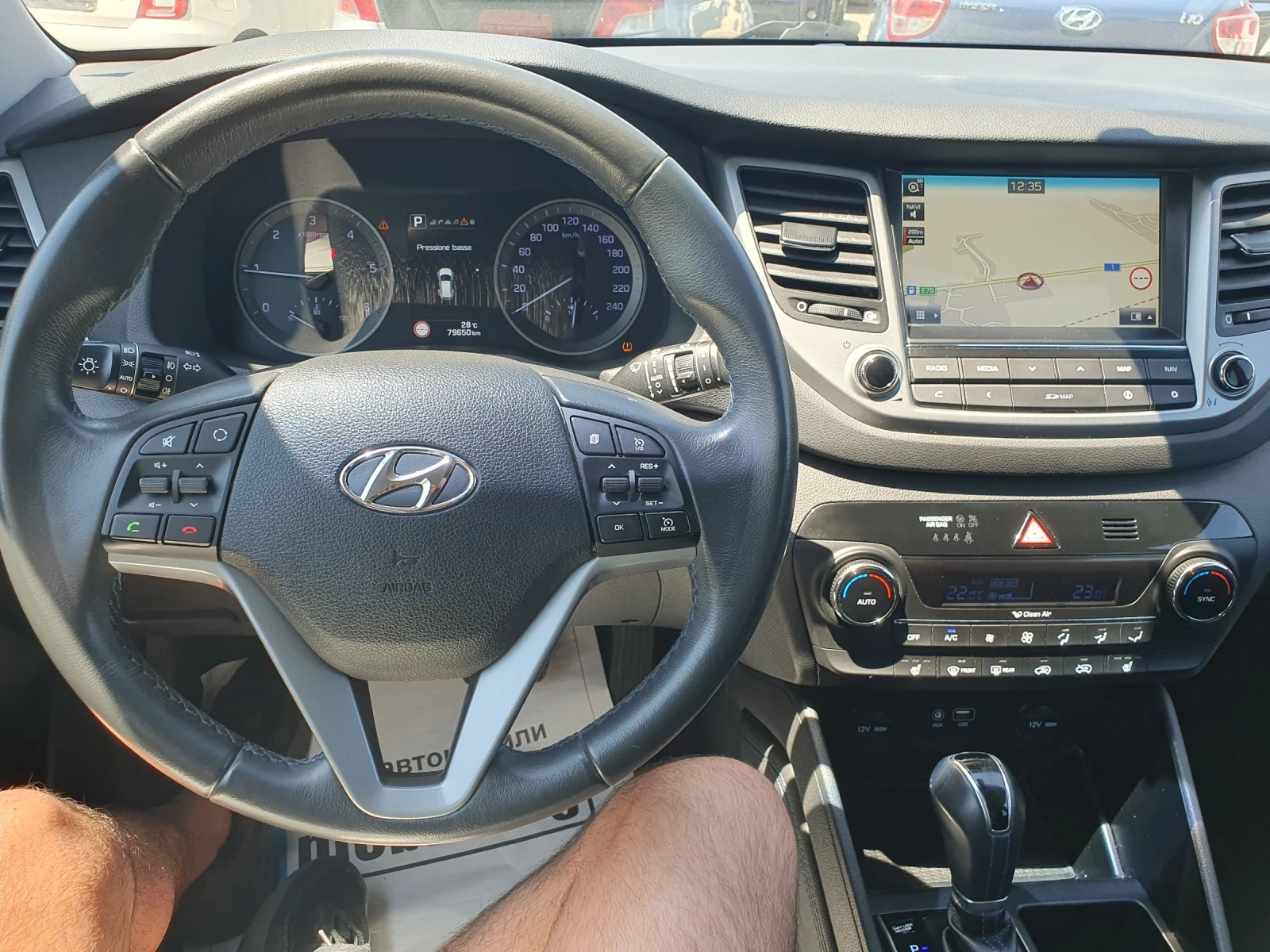 Hyundai Tucson 1, 7dizel, снимка 10 - Автомобили и джипове - 54846707