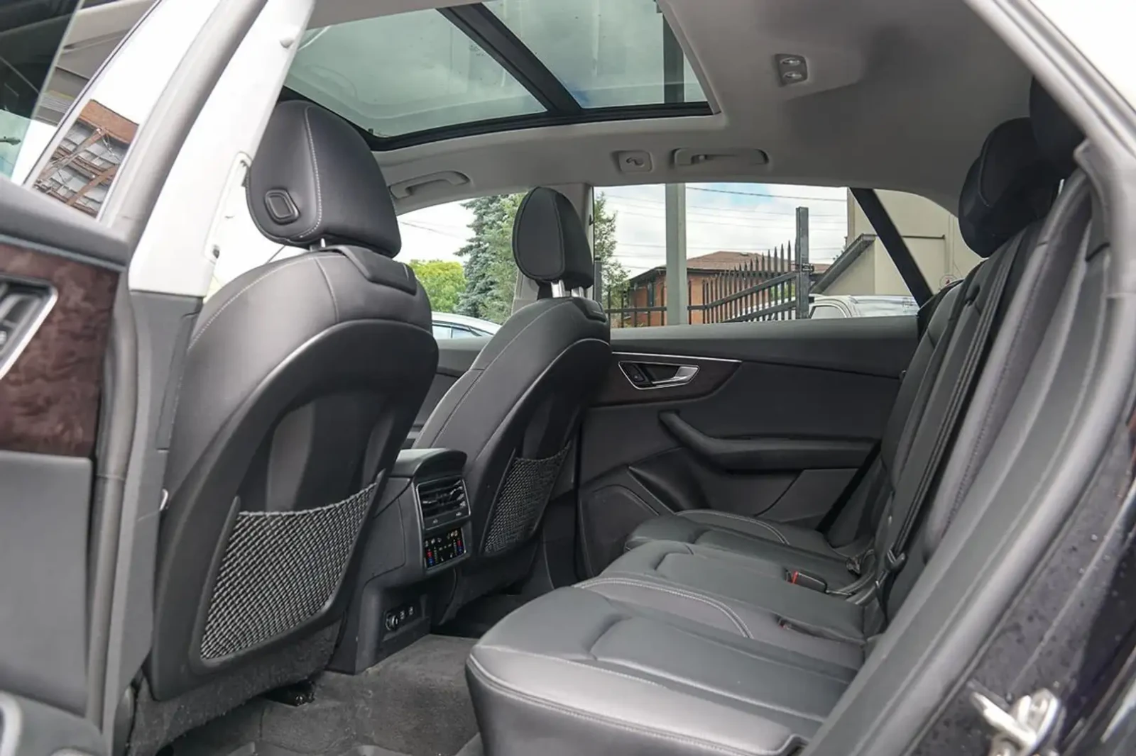 Audi Q8 Bang & Olufsen* Virtual Cockpit Plus* Head-Up* , снимка 11 - Автомобили и джипове - 54964682