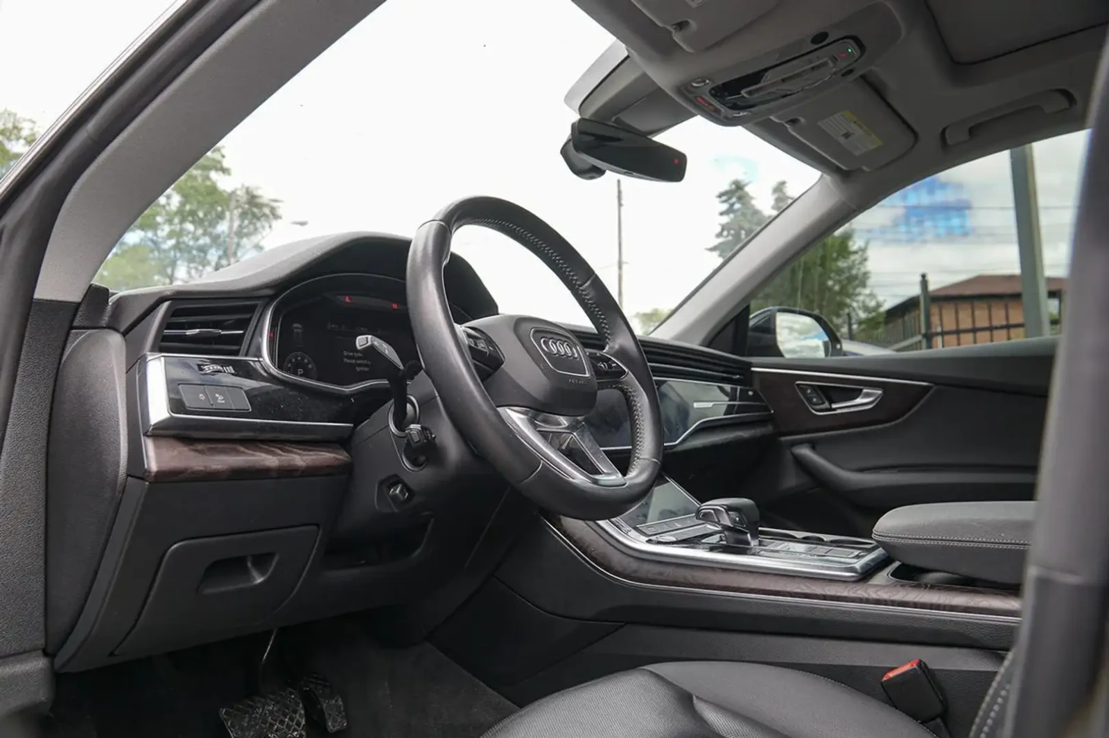 Audi Q8 Bang & Olufsen* Virtual Cockpit Plus* Head-Up* , снимка 4 - Автомобили и джипове - 54964682