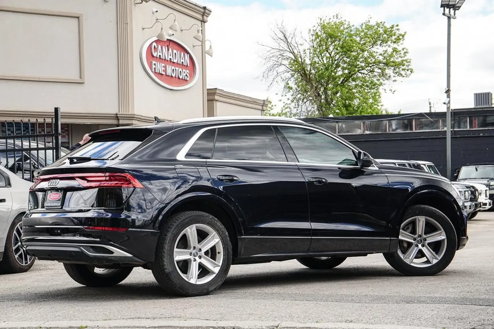 Audi Q8 Bang & Olufsen* Virtual Cockpit Plus* Head-Up* , снимка 2 - Автомобили и джипове - 54964682
