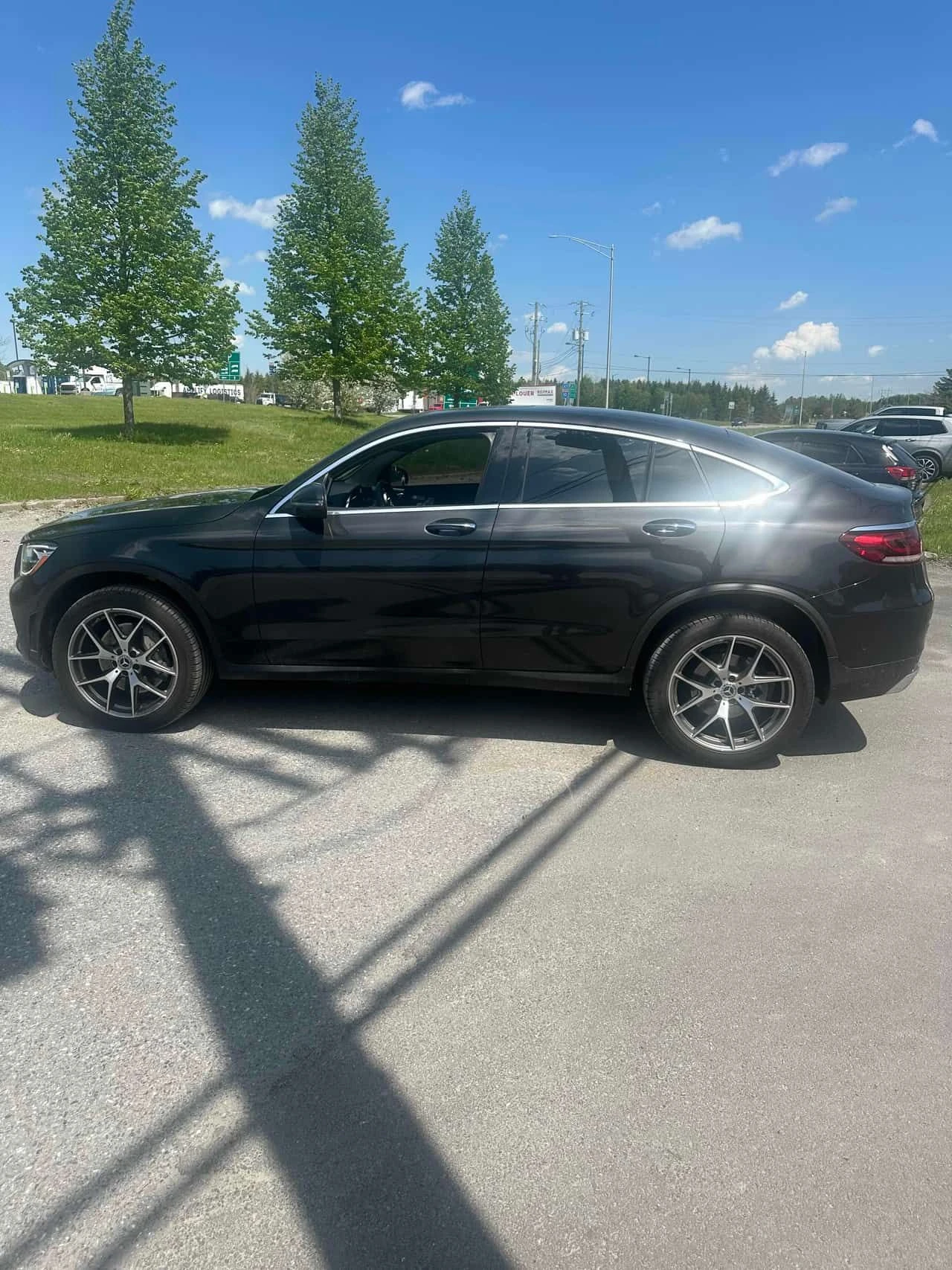 Mercedes-Benz GLC 300 COUPE/ШИБИДАХ/360/АВТОФИНАНСИРАНЕ, снимка 4 - Автомобили и джипове - 55008055