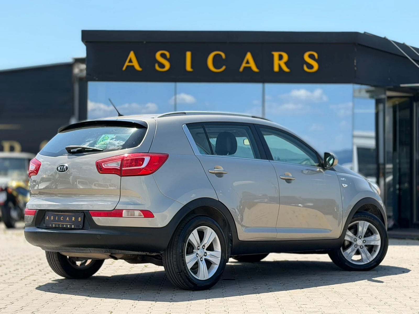 Kia Sportage / 2.0D / 136HP / 4X4 / , снимка 5 - Автомобили и джипове - 55529187