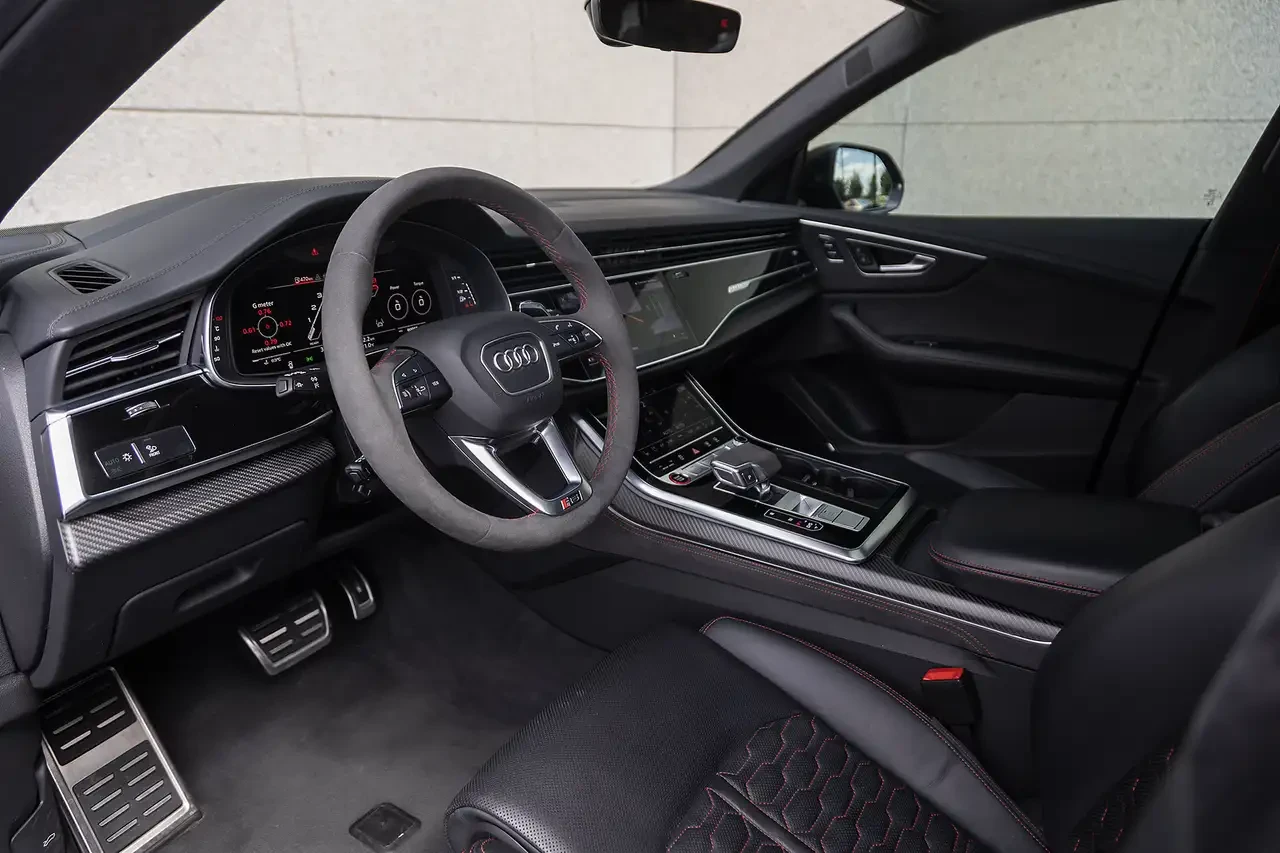 Audi RSQ8, снимка 13 - Автомобили и джипове - 56227600