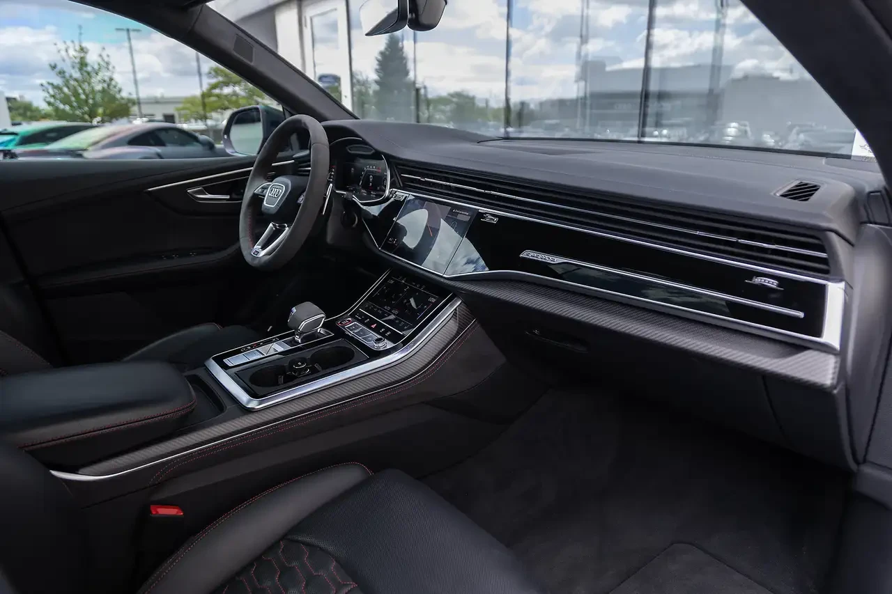 Audi RSQ8, снимка 14 - Автомобили и джипове - 56227600