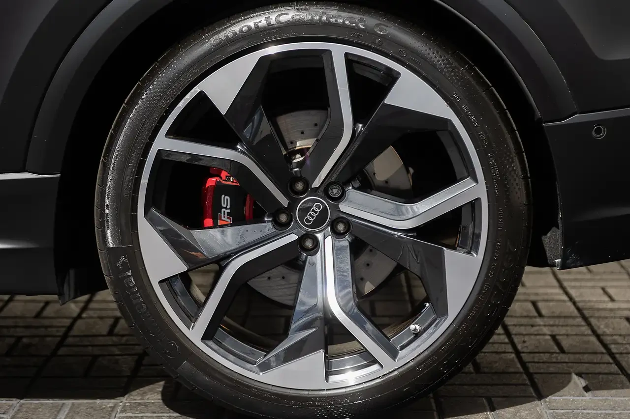 Audi RSQ8, снимка 6 - Автомобили и джипове - 56227600