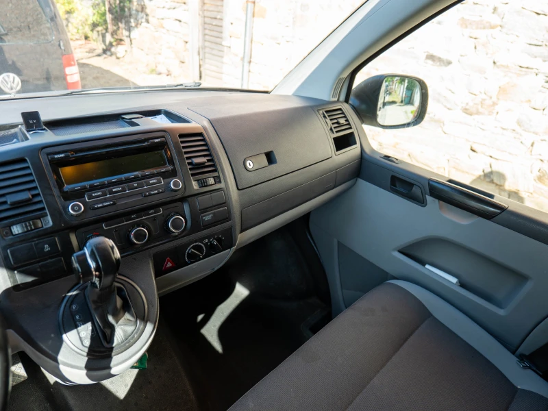 VW Transporter DSG-7, снимка 12 - Бусове и автобуси - 52409696