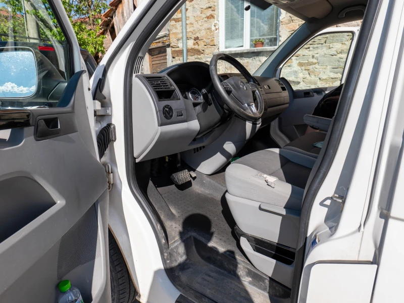 VW Transporter DSG-7, снимка 9 - Бусове и автобуси - 52409696