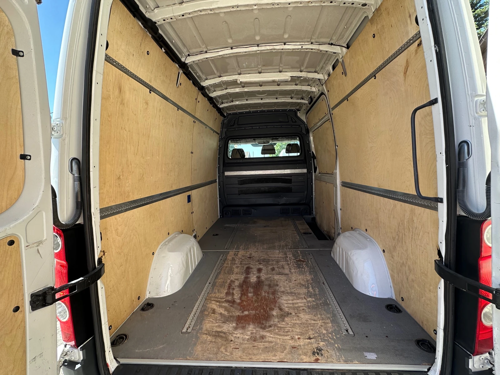 VW Crafter 2.0 TDI , КЛИМА , ТОП , L2H2, снимка 7 - Бусове и автобуси - 54720469