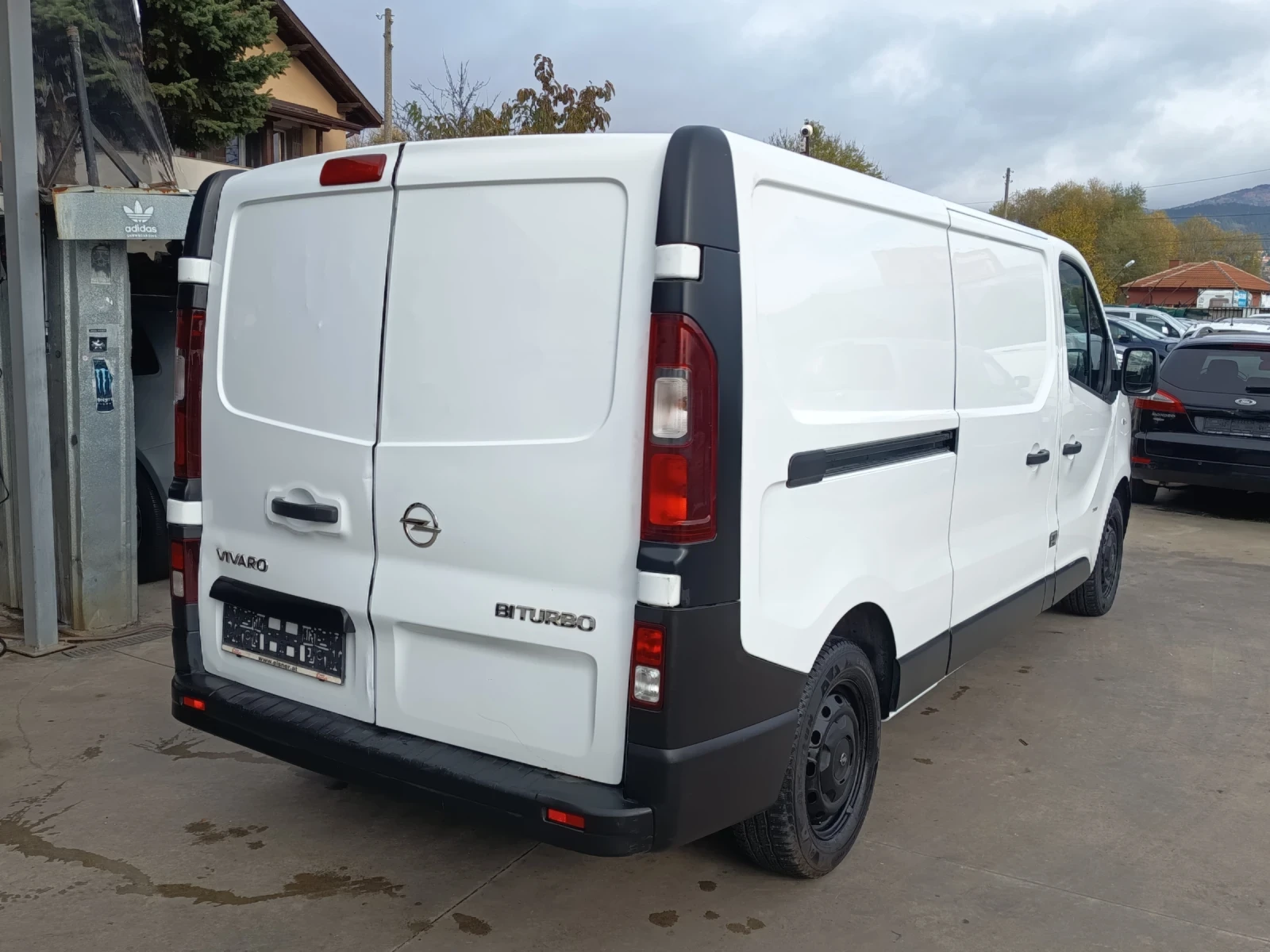 Opel Vivaro 1.6cdti, снимка 4 - Бусове и автобуси - 56723877