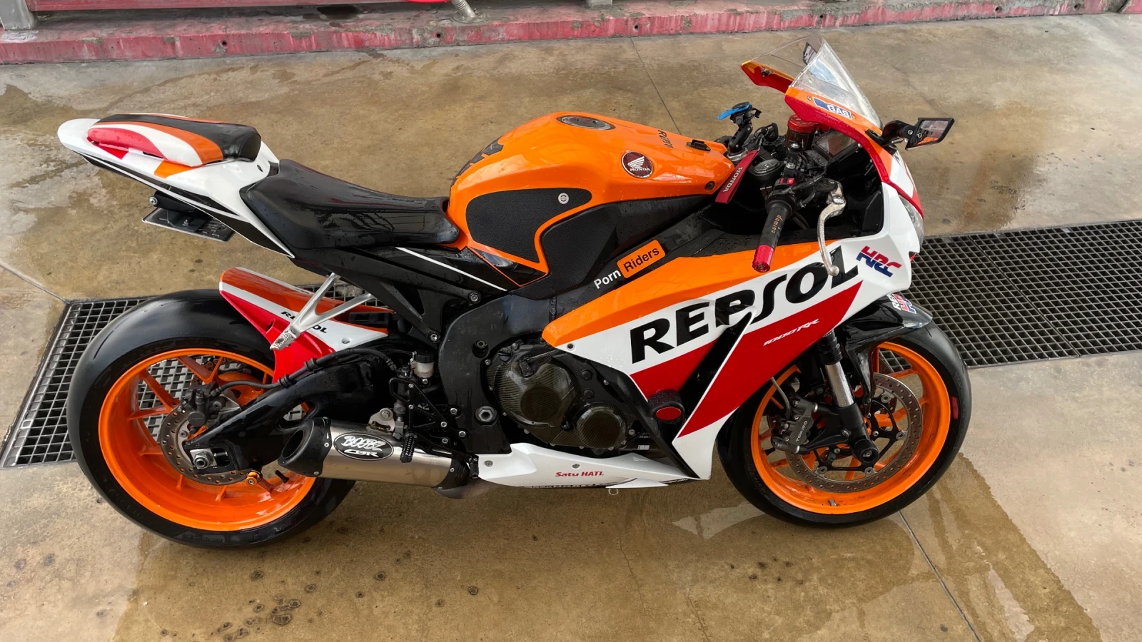 Honda Cbr Repsol 1000RR - изображение 2