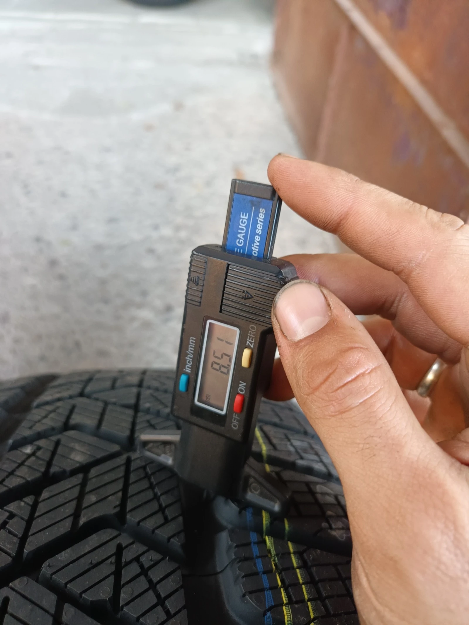  235/65R17 | Mobile.bg   6