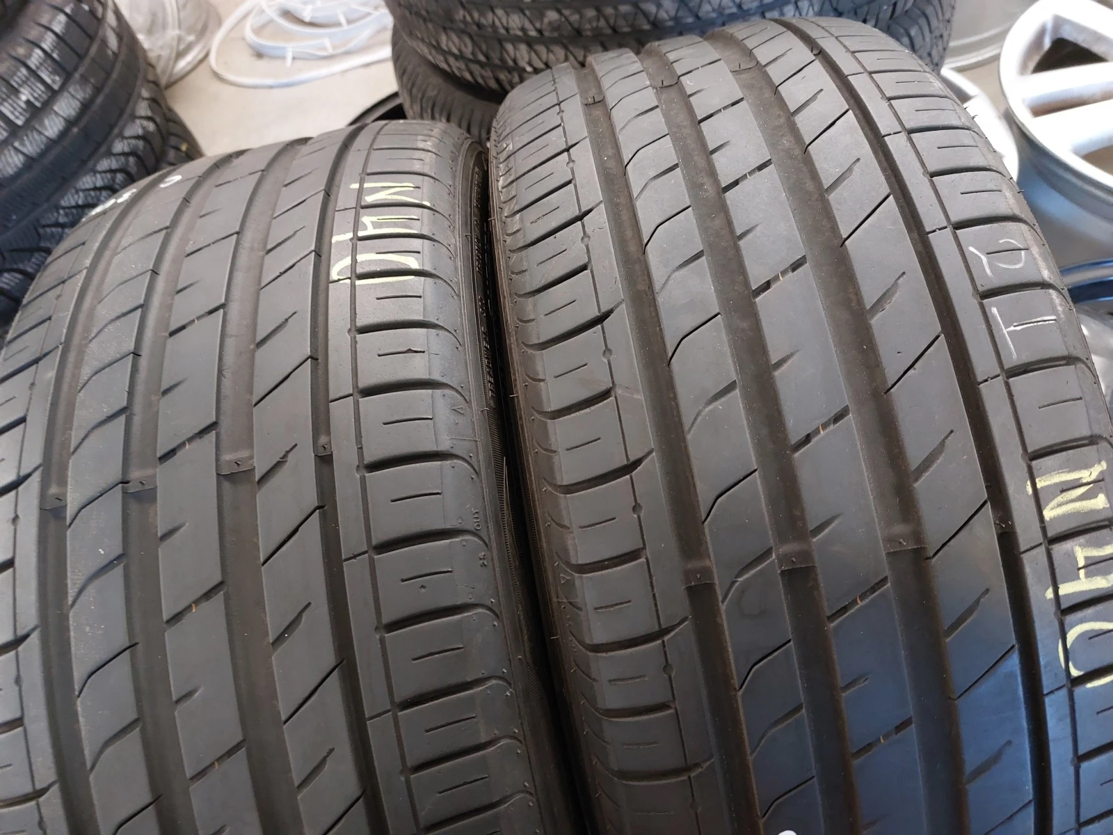  235/45R17 | Mobile.bg   2