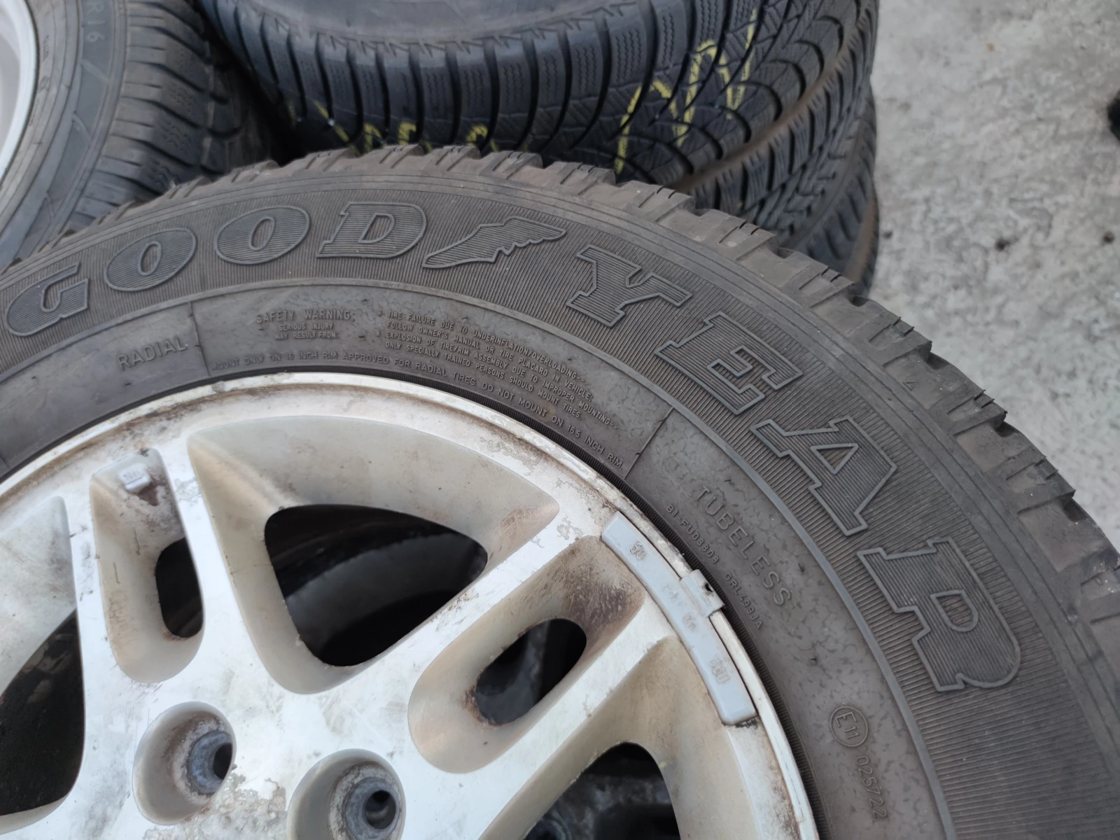  235/70R16 | Mobile.bg   8