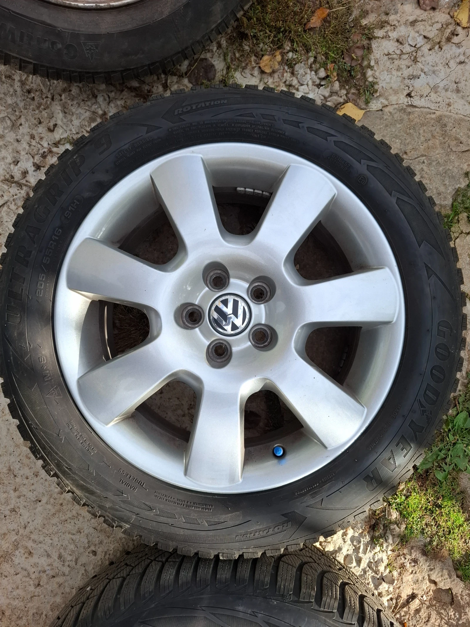    205/55R16  VW Golf | Mobile.bg   1