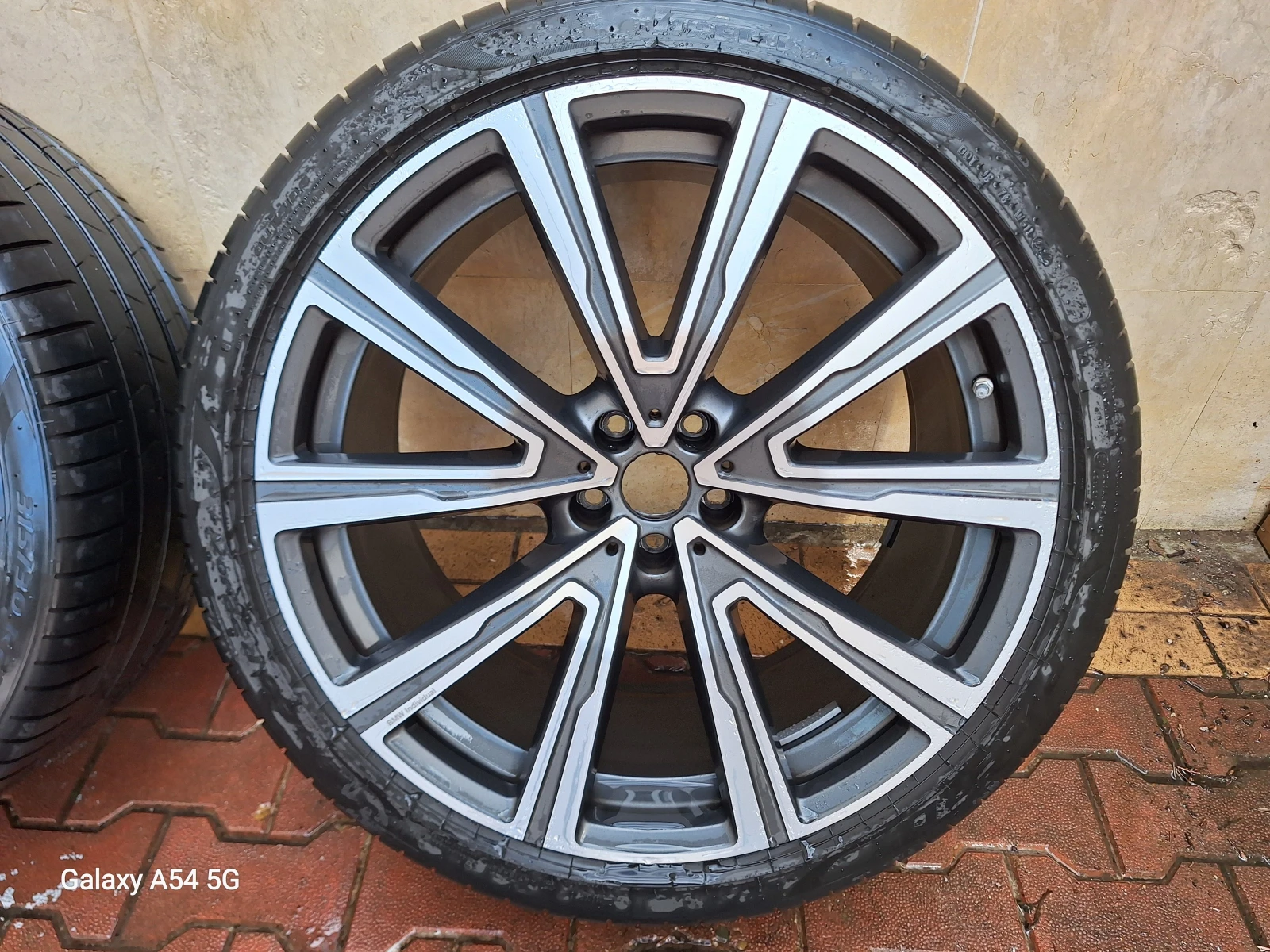 Гуми с джанти Pirelli 275/35R22, снимка 12 - Гуми и джанти - 54343292