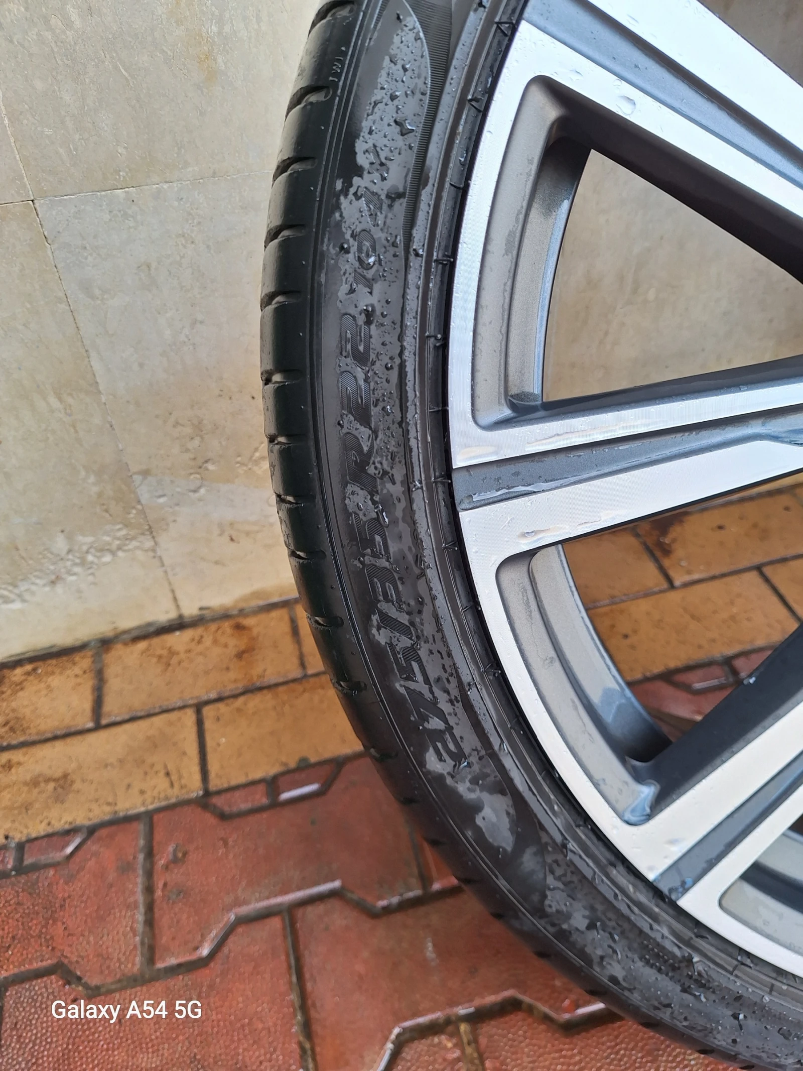 Гуми с джанти Pirelli 275/35R22, снимка 8 - Гуми и джанти - 54343292