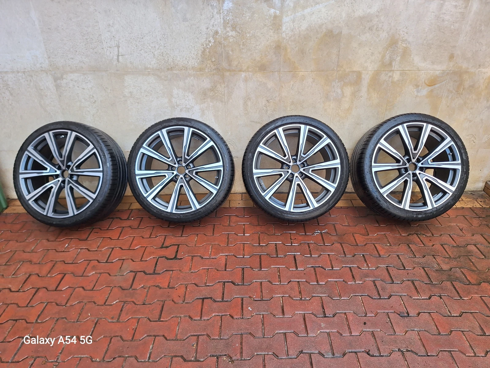 Гуми с джанти Pirelli 275/35R22, снимка 17 - Гуми и джанти - 54343292