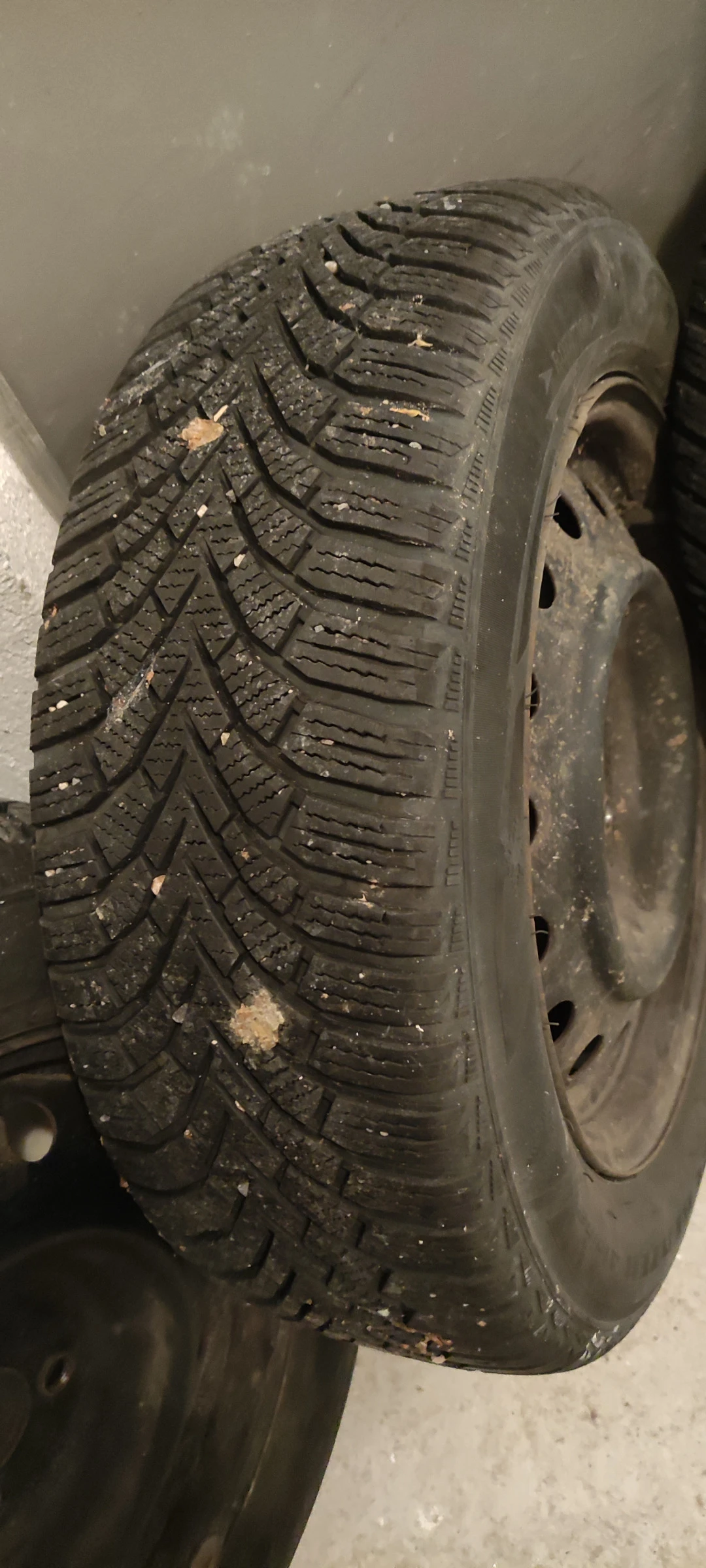 ���� � ������ 195/60R15 �� Toyota Corolla | Mobile.bg � ����������� 5