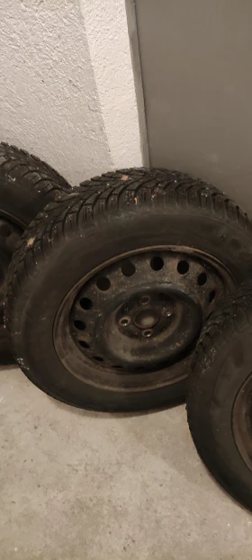 ���� � ������ 195/60R15 �� Toyota Corolla | Mobile.bg � ����� ������ 2