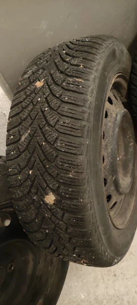 ���� � ������ 195/60R15 �� Toyota Corolla | Mobile.bg � ����� ������ 5