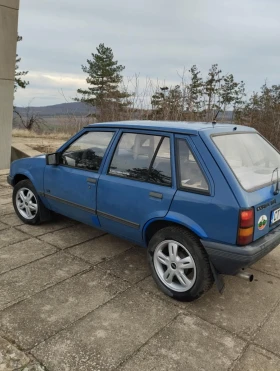 Обява за продажба на Opel Corsa 1.3i ~2 000 лв. - изображение 2