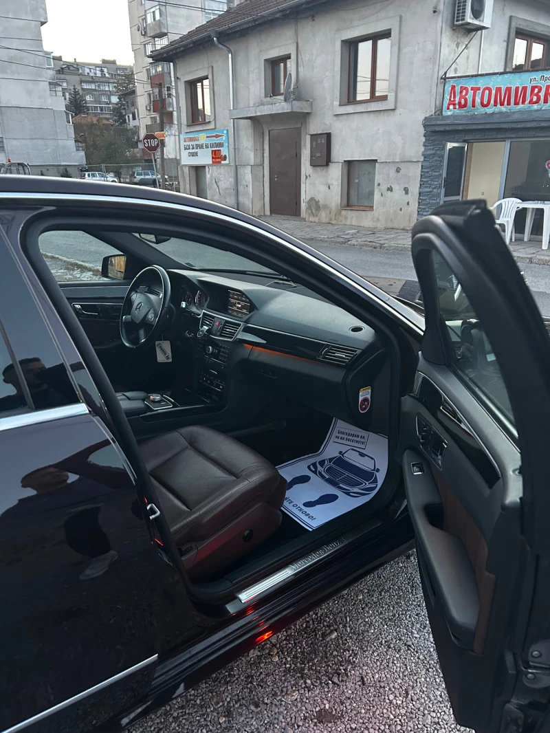 Mercedes-Benz E 350, снимка 9 - Автомобили и джипове - 47607156