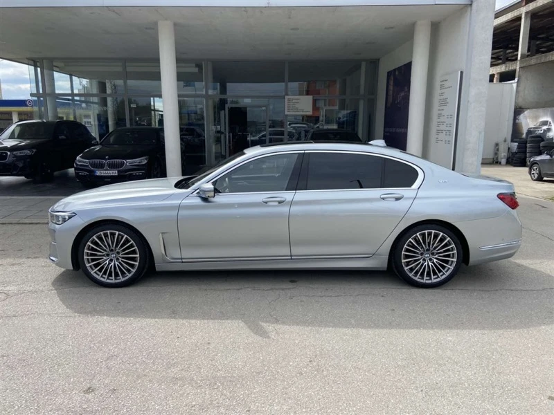 BMW 760 xDrive Sedan, снимка 3 - Автомобили и джипове - 44634591