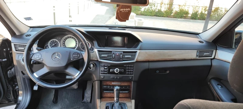 Mercedes-Benz E 220 2.2 CDI, снимка 7 - Автомобили и джипове - 48305506