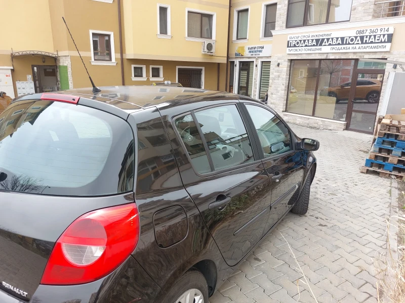 Renault Clio, снимка 4 - Автомобили и джипове - 49463663