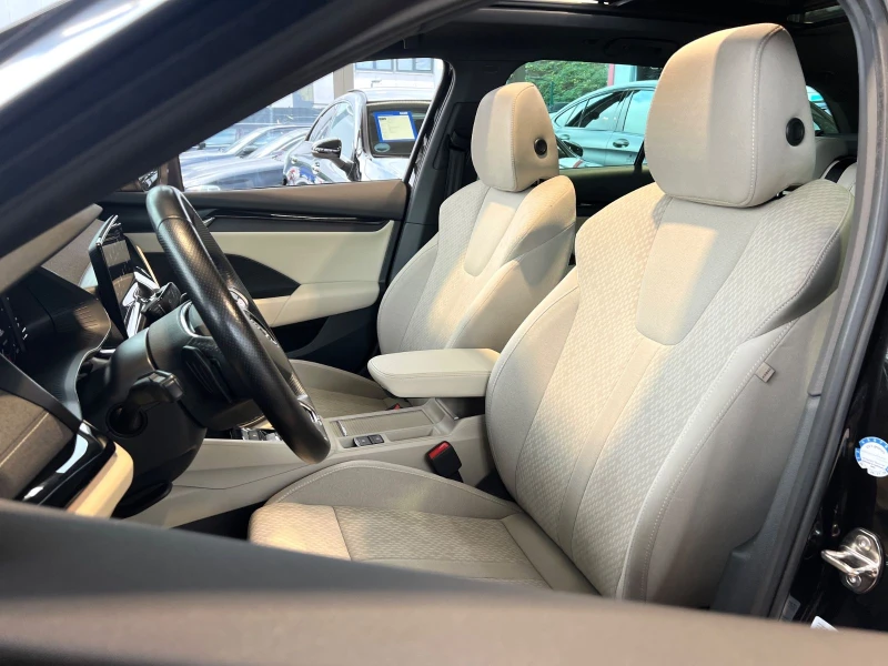 Skoda Octavia 2.0TDI/116HP/STYLE/DSG/PANO/NAVI/115v, снимка 7 - Автомобили и джипове - 49660571