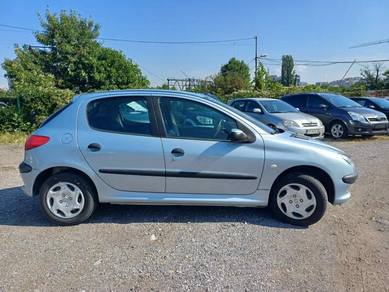 Peugeot 206 1.4 АТОМАТ, снимка 6 - Автомобили и джипове - 51409374