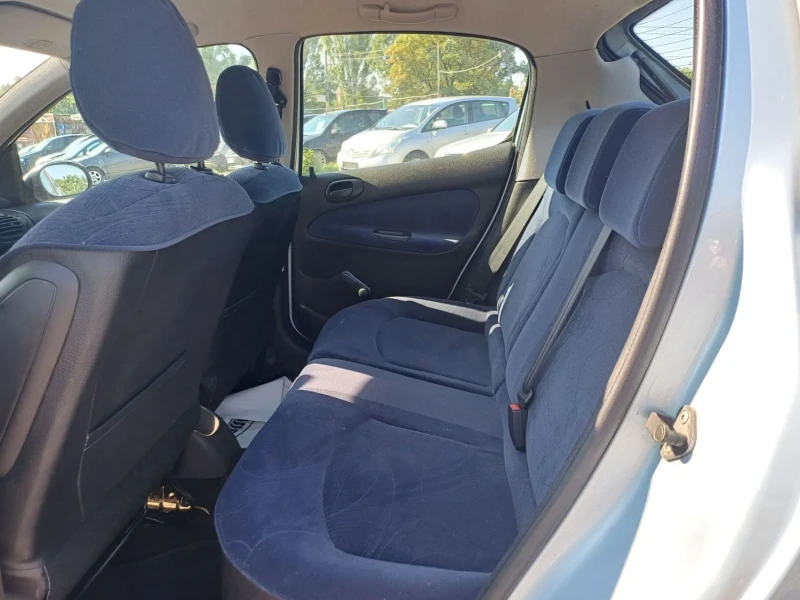 Peugeot 206 1.4 АТОМАТ, снимка 12 - Автомобили и джипове - 51409374