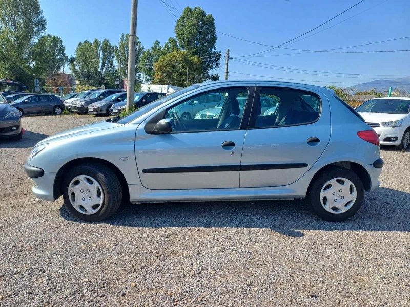 Peugeot 206 1.4 АТОМАТ, снимка 4 - Автомобили и джипове - 51409374