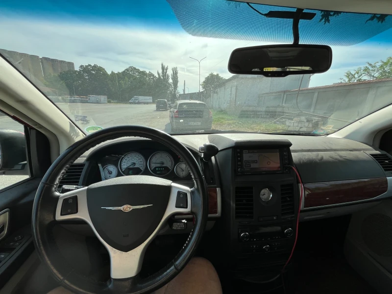 Chrysler Gr.voyager 2.8 ДИЗЕЛ, снимка 2 - Автомобили и джипове - 52024238