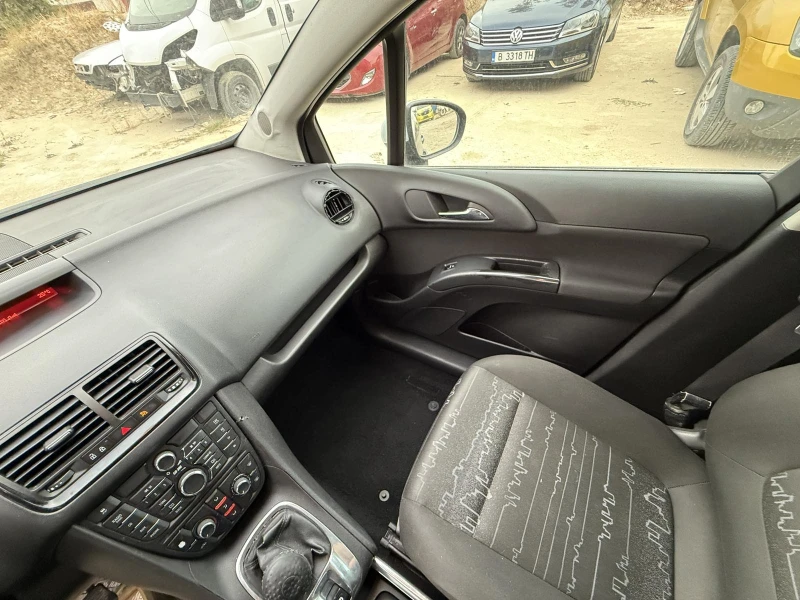 Opel Meriva CDTI, снимка 11 - Автомобили и джипове - 52354178