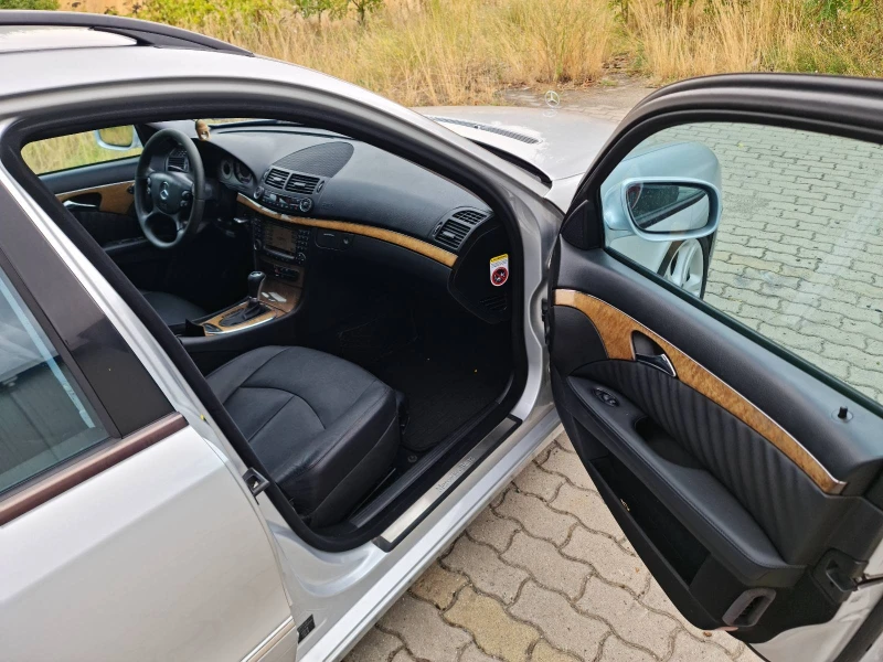 Mercedes-Benz E 320 320 CDI, снимка 17 - Автомобили и джипове - 52303612