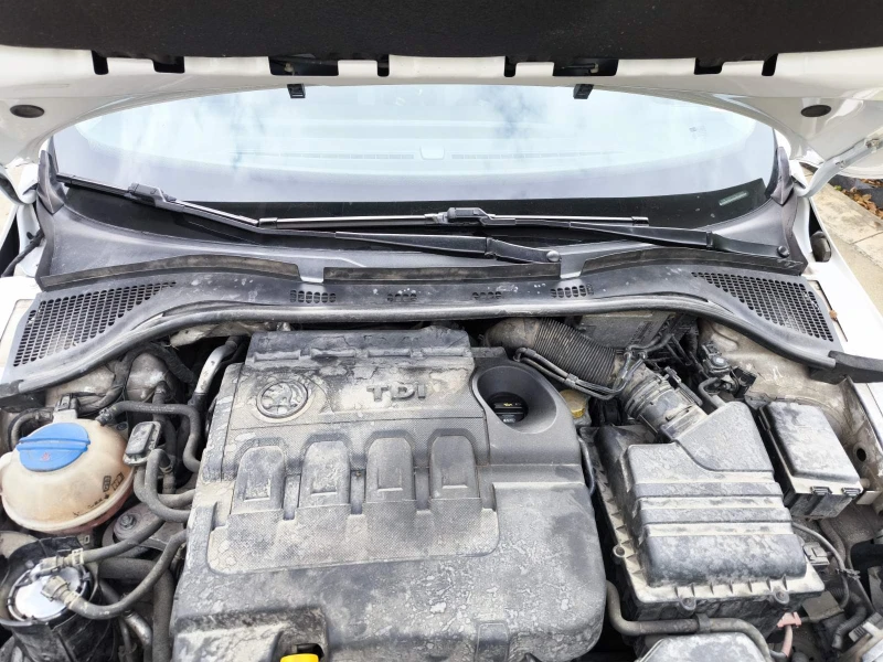 Skoda Rapid 1.6, снимка 11 - Автомобили и джипове - 52482639