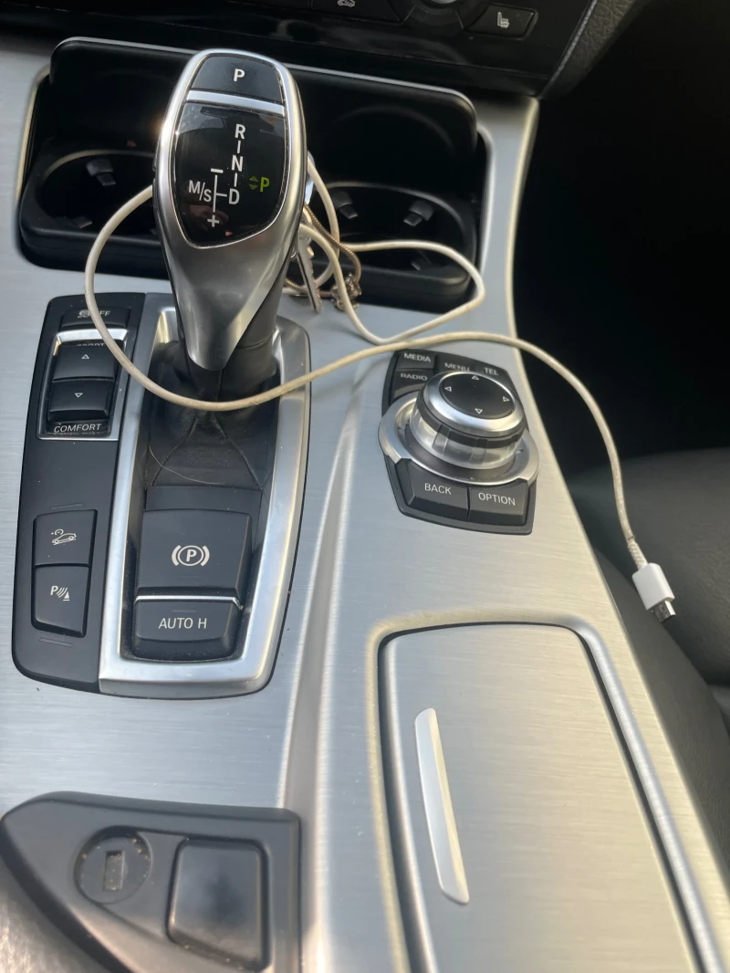 BMW 530, снимка 15 - Автомобили и джипове - 52521787